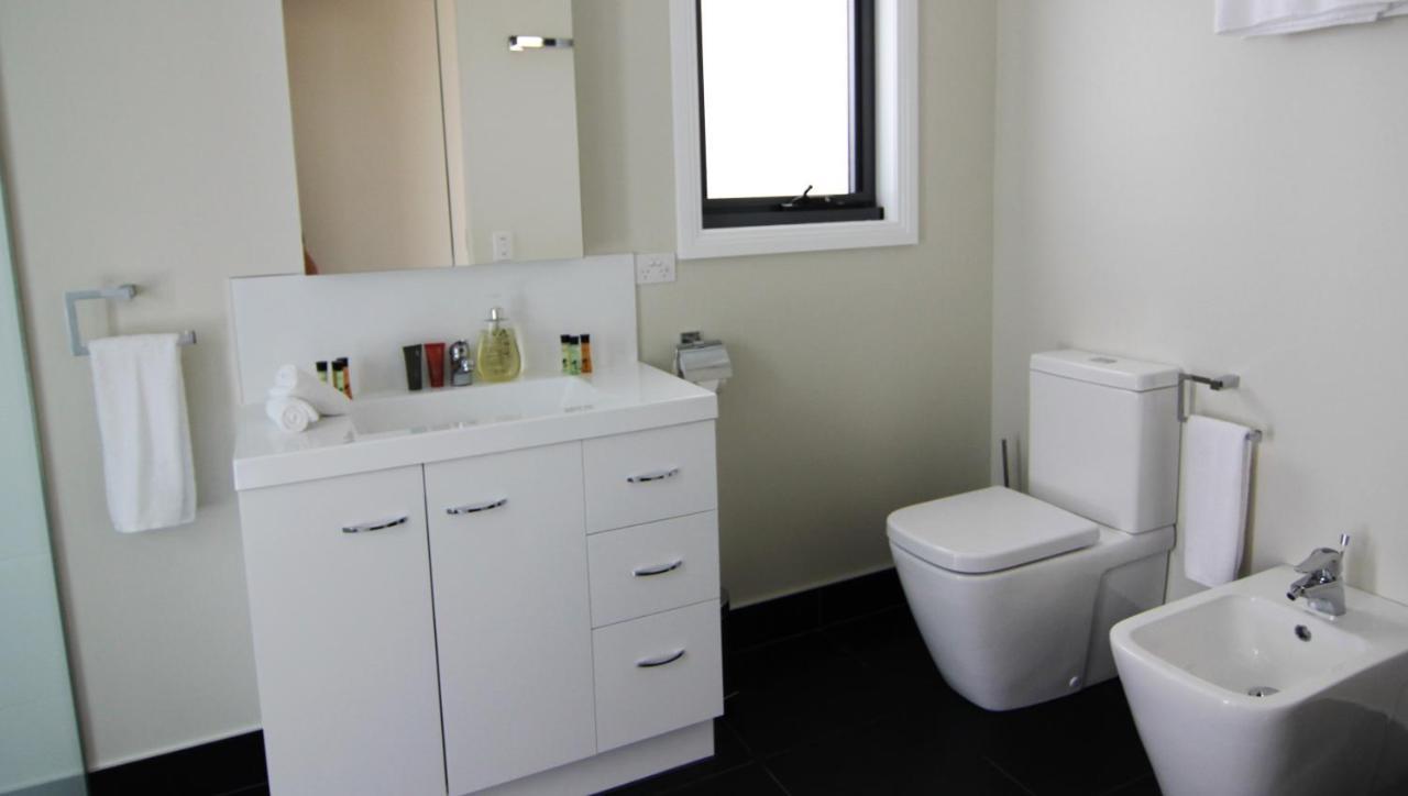 Sea Eagle Cottage Amazing Views Of Bay Of Fires Binalong Bay Exterior photo